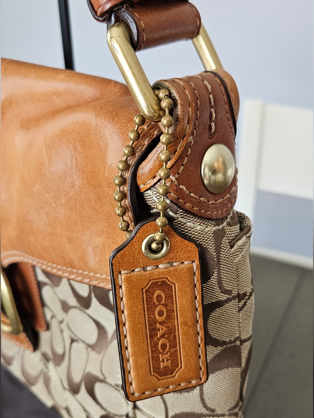 Y2K Vintage Coach Bleecker Signature Canvas and Leather Shoulder Bag in Khaki - Picture 2 of 14